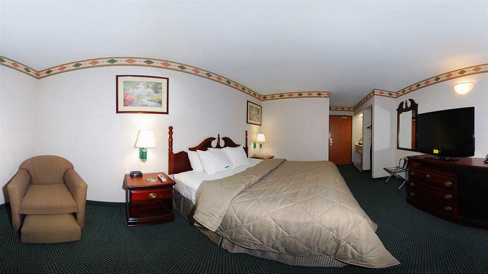 Comfort Inn & Suites Taylor Buitenkant foto