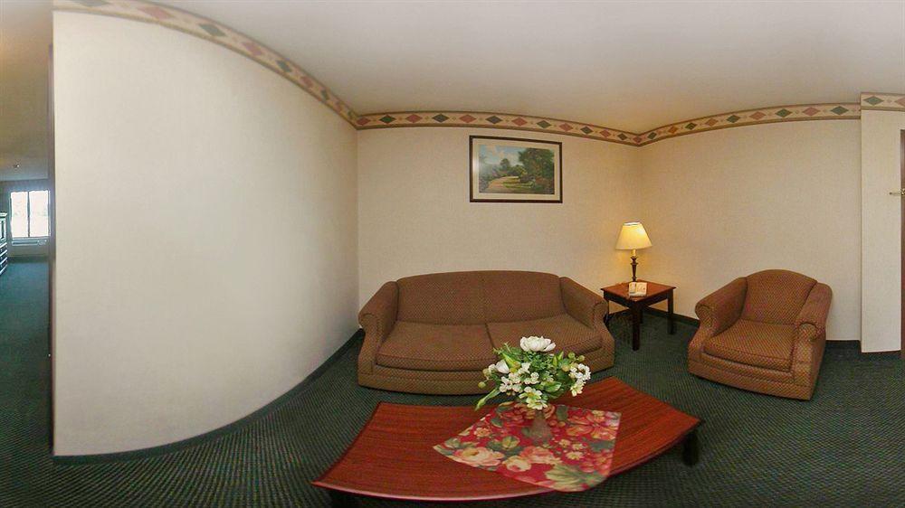 Comfort Inn & Suites Taylor Buitenkant foto