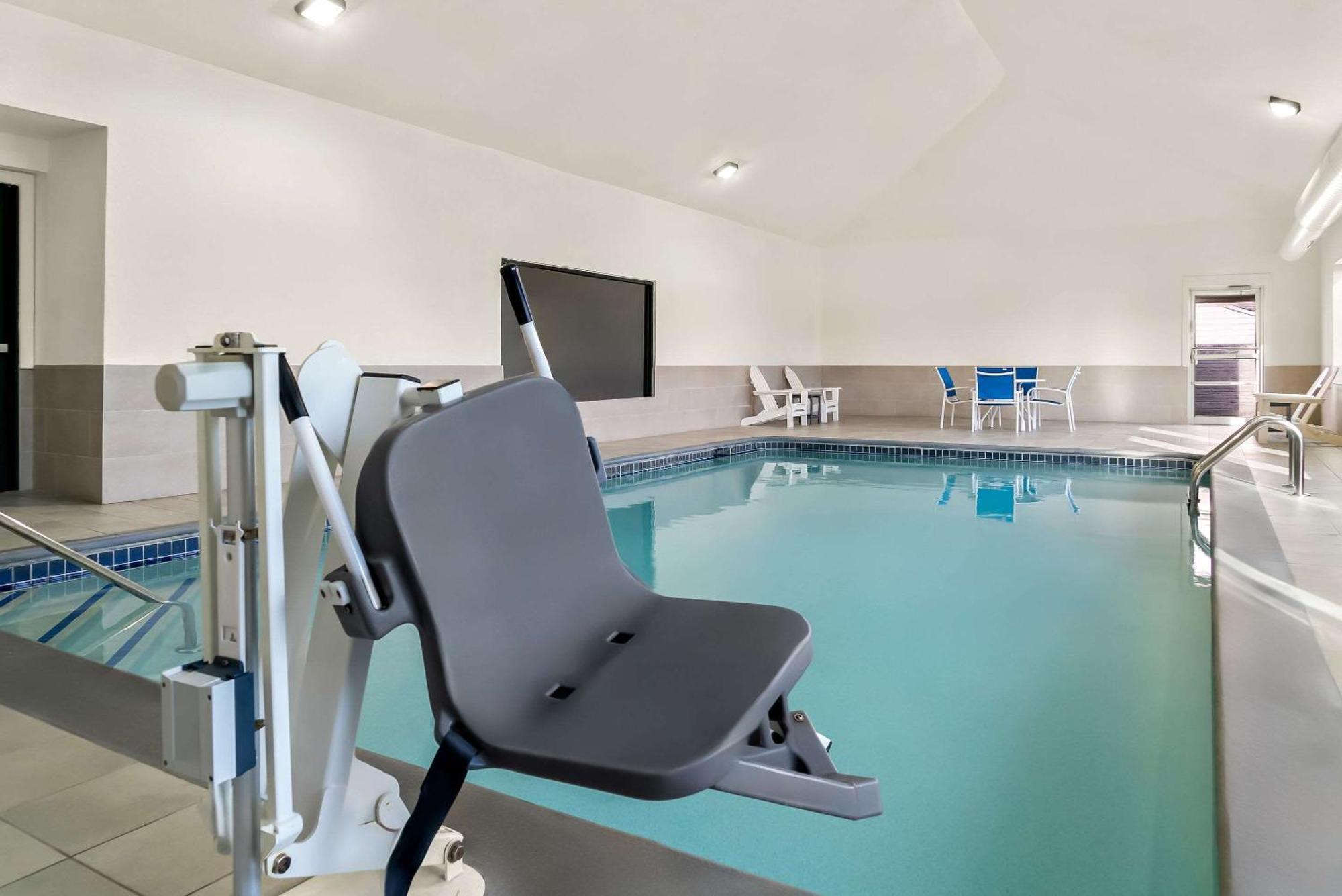Comfort Inn & Suites Taylor Buitenkant foto